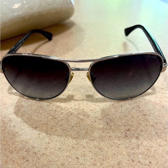 Women’s Coach Pilot Sunglasses - Picture 1 of 5